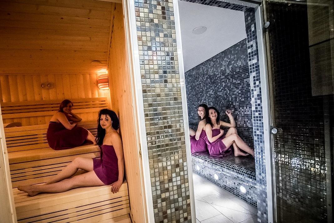 Hotel Palac Poledno ภายนอก รูปภาพ