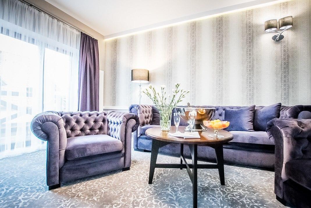 Hotel Palac Poledno ภายนอก รูปภาพ